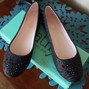 Cathy Jean black flats